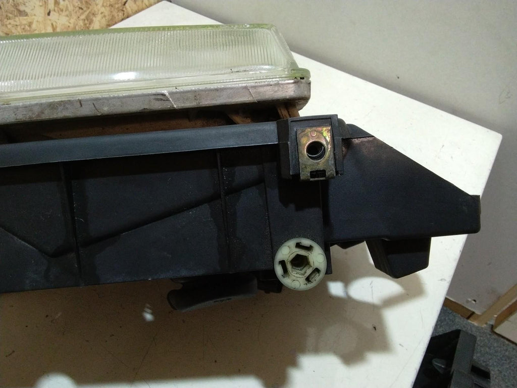RANGE ROVER P38 DRIVERS (O/S) HEADLIGHT ASSEMBLY