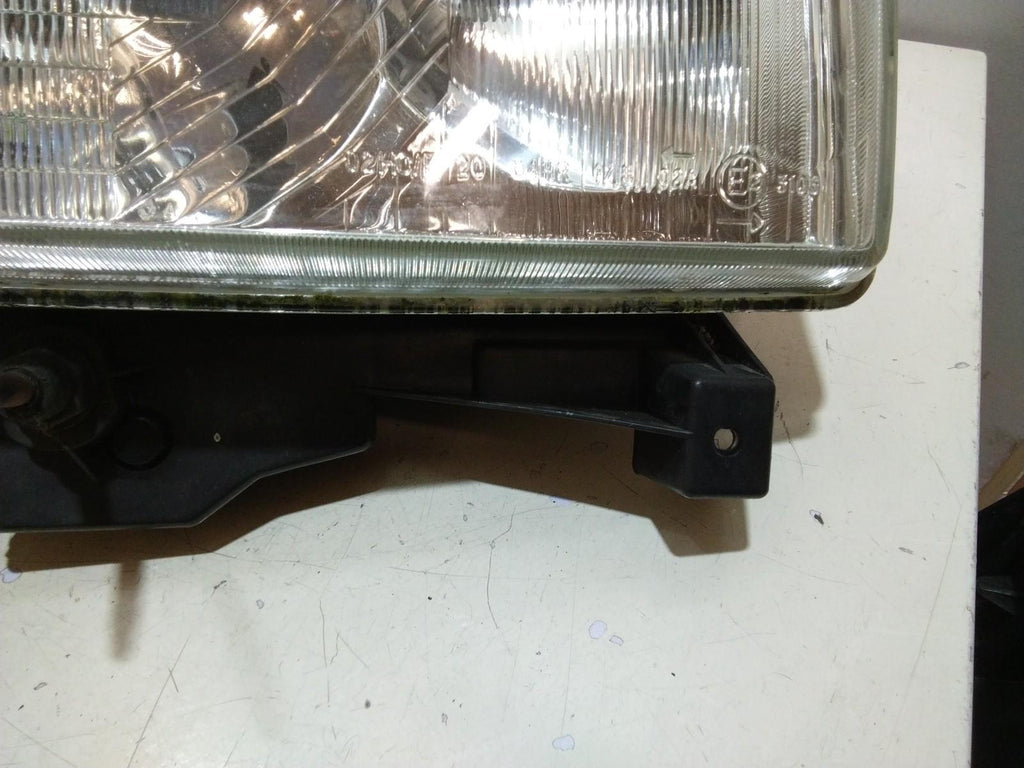 RANGE ROVER P38 DRIVERS (O/S) HEADLIGHT ASSEMBLY