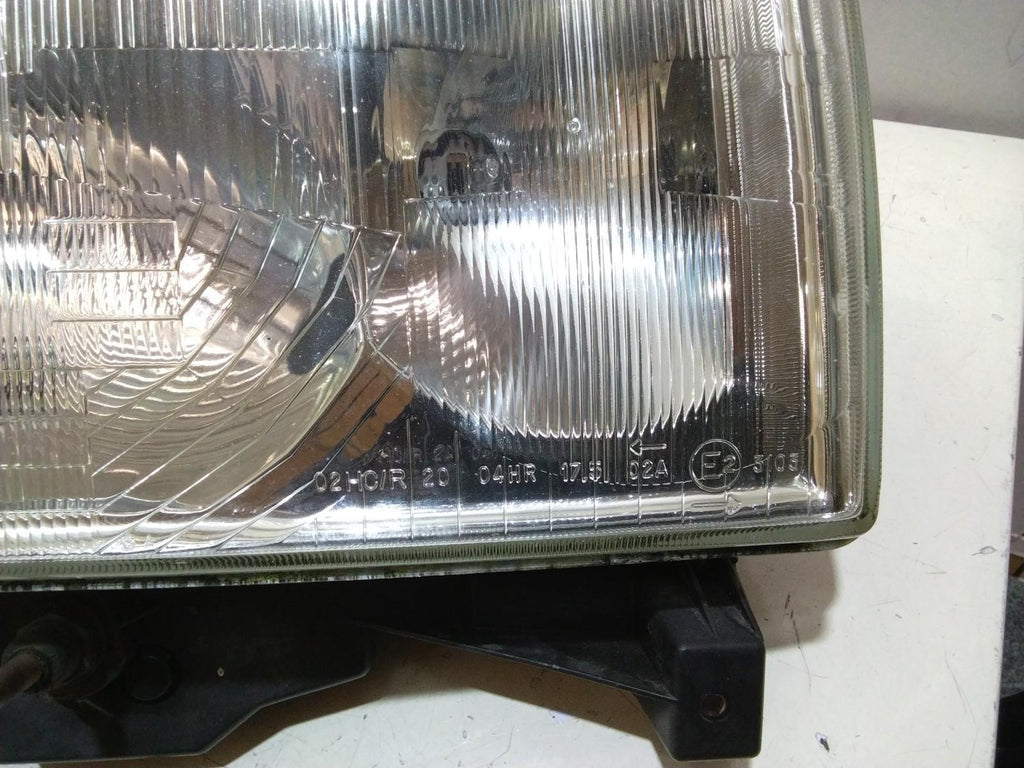 RANGE ROVER P38 DRIVERS (O/S) HEADLIGHT ASSEMBLY