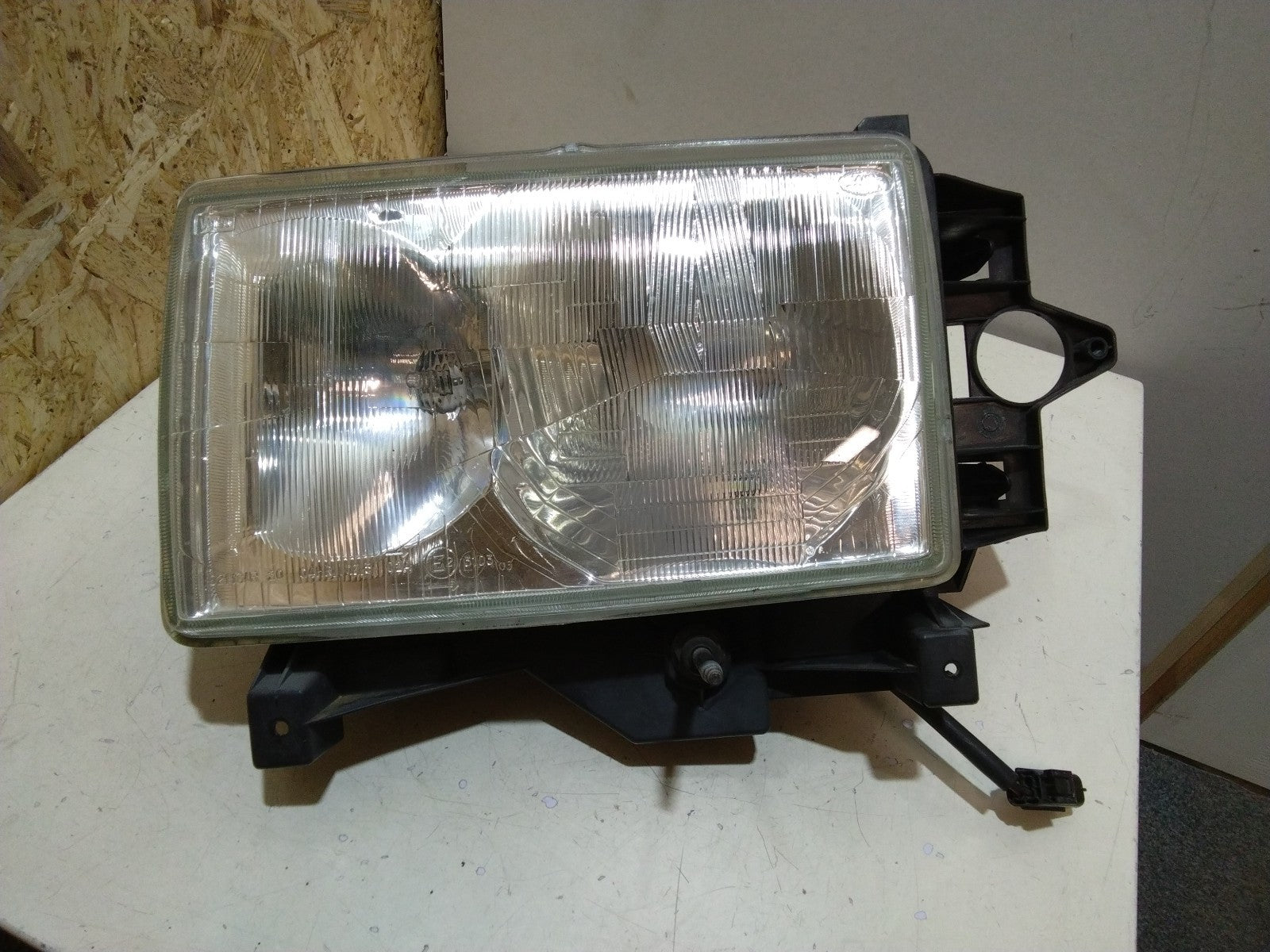 RANGE ROVER P38 PASSENGER (N/S) HEADLIGHT ASSEMBLY