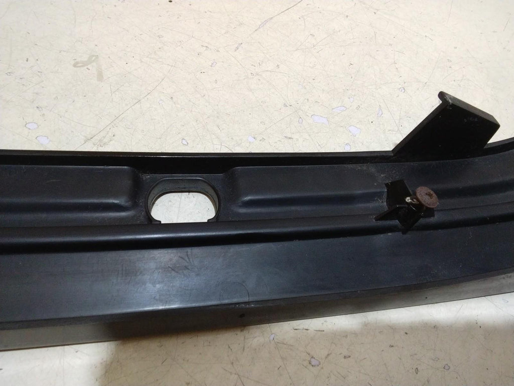 RANGE ROVER P38 PAIR (L/R) UNDER HEADLIGHT TRIMS - BLUE AWR2010/11