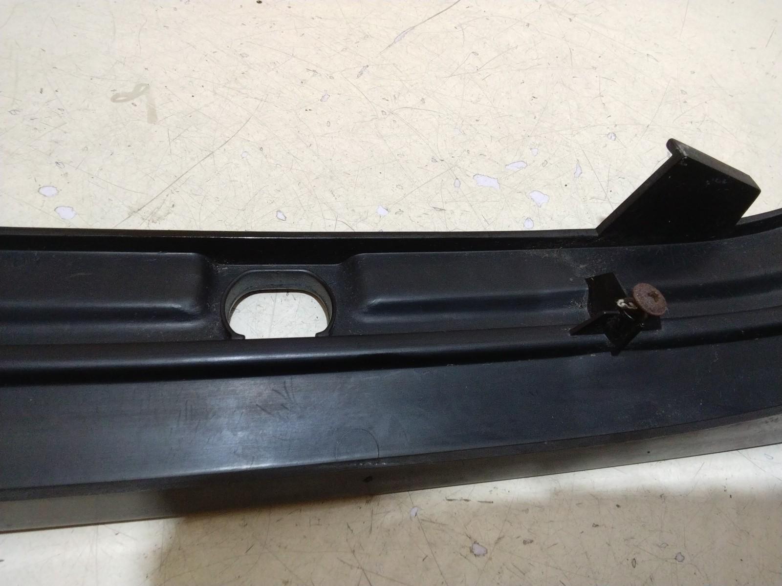 RANGE ROVER P38 PAIR (L/R) UNDER HEADLIGHT TRIMS - BLUE AWR2010/11