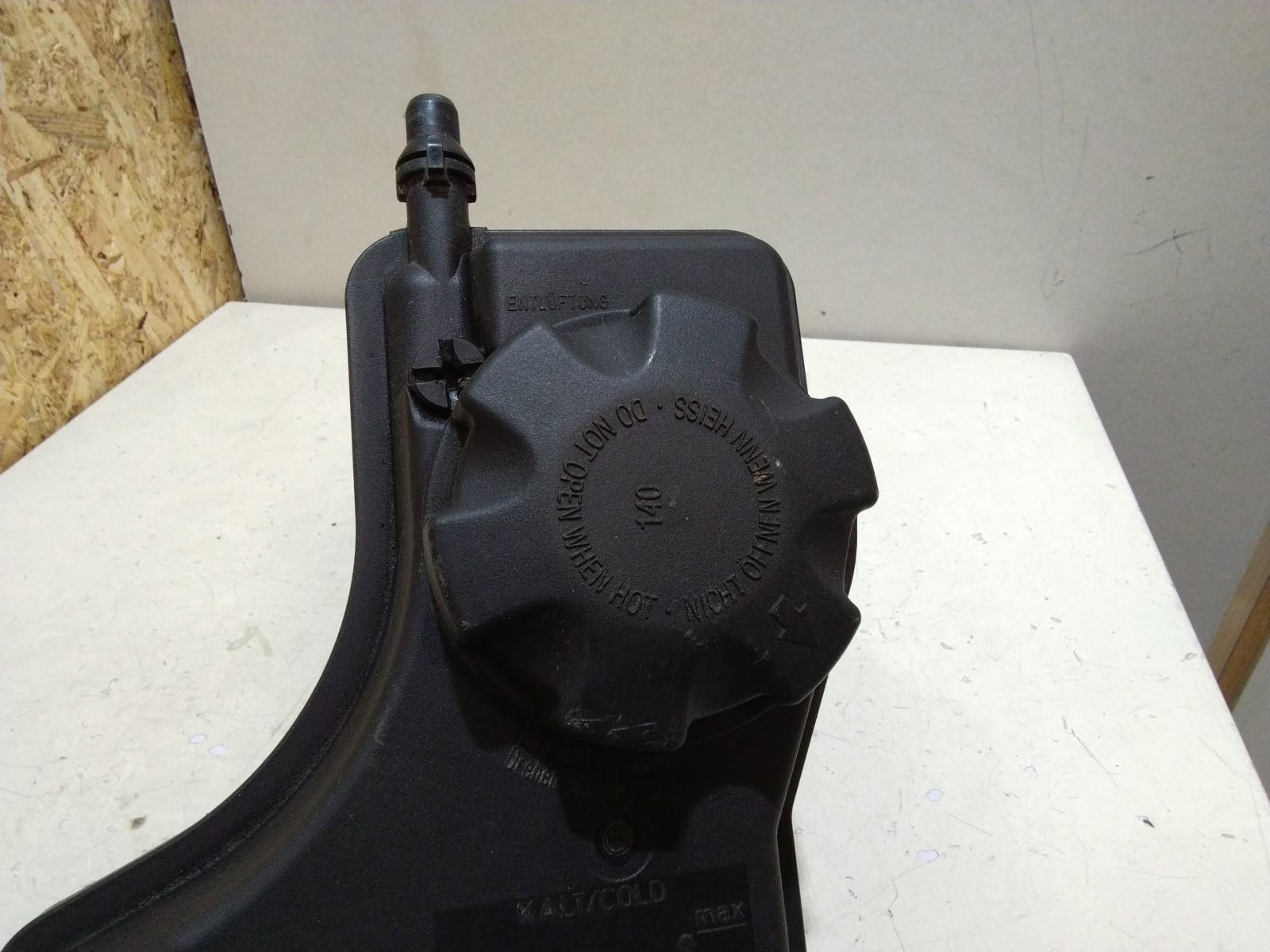 BMW E82 1 SERIES DIESEL EXPANSION TANK #7804890