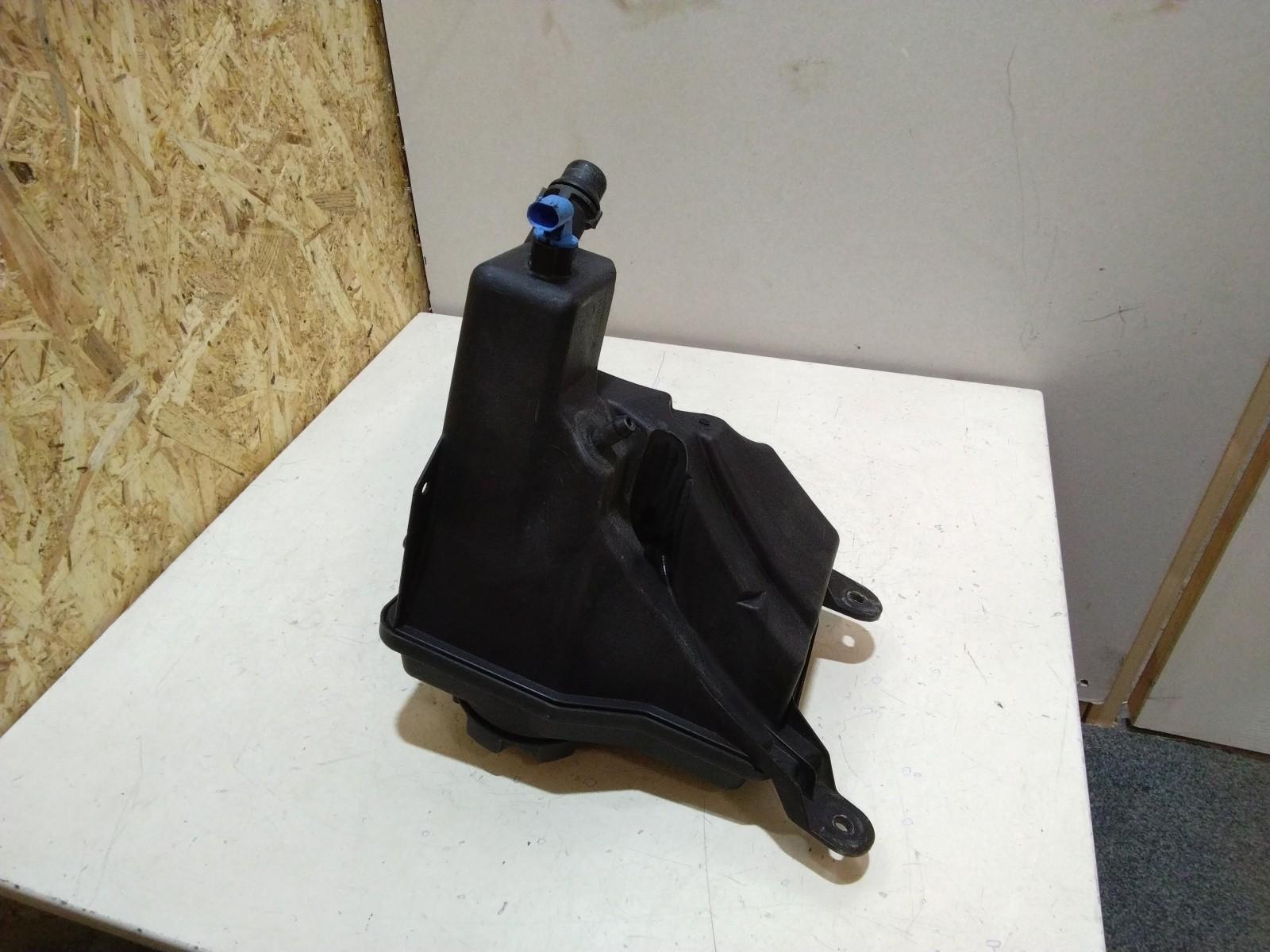 BMW E82 1 SERIES DIESEL EXPANSION TANK #7804890