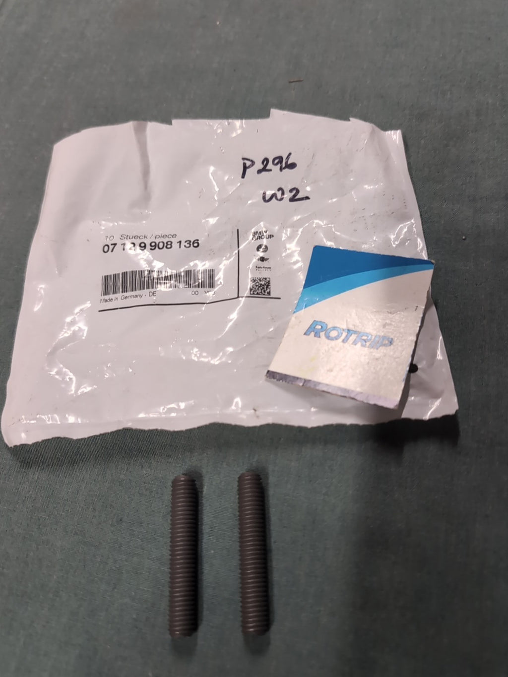 BMW Stud Bolt M8x45mm for Cylinder Head #07129908136 M4 & M43 Engines - Set of 2