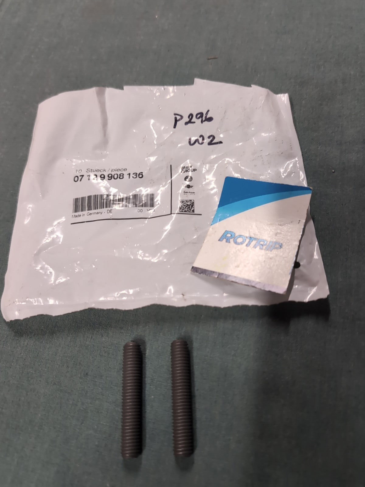 BMW Stud Bolt M8x45mm for Cylinder Head #07129908136 M4 & M43 Engines - Set of 2