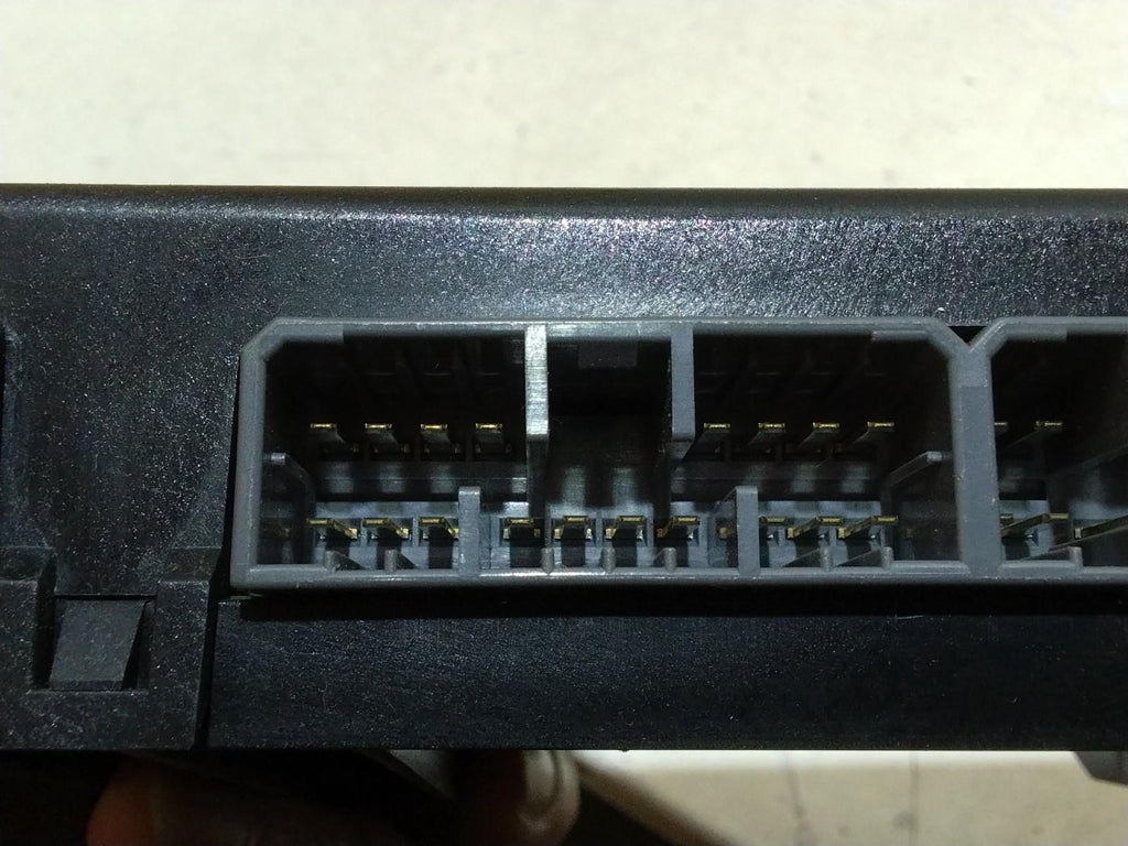 RANGE ROVER P38 SEAT OUTSTATION ECU MODULE AMR3359