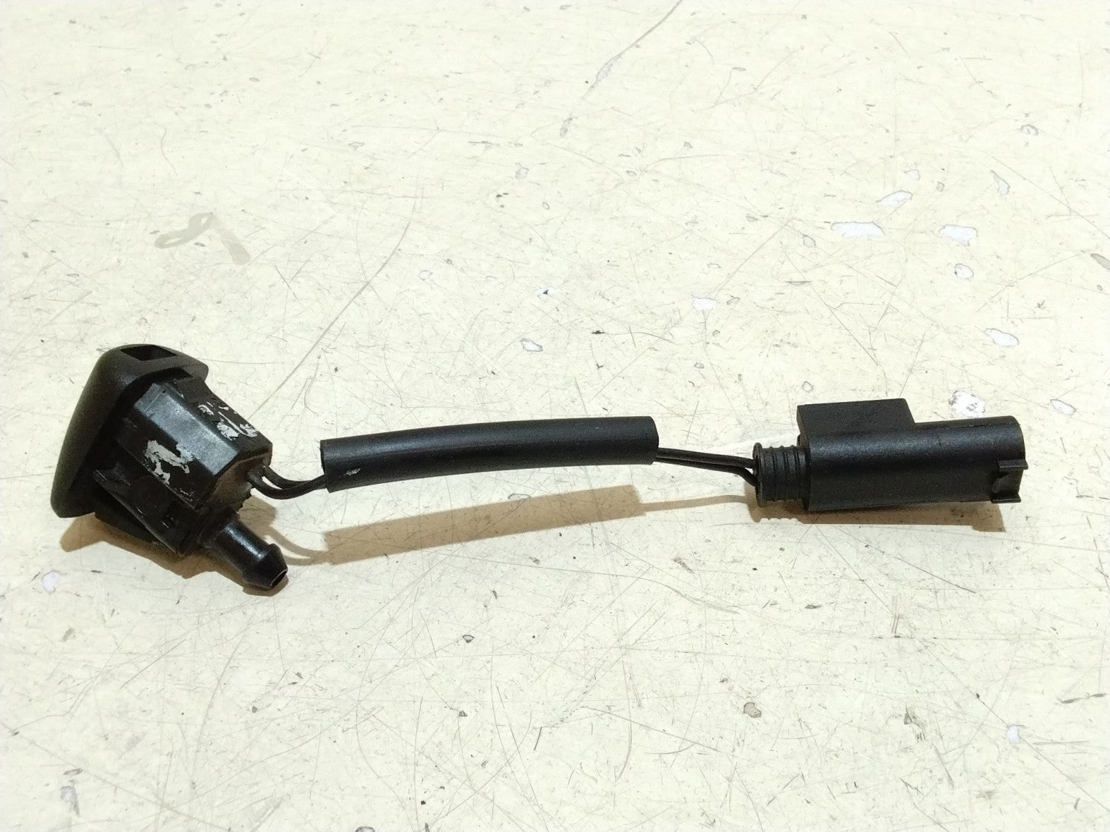 BMW E39 5 SERIES HEATED WINDSCREEN WASHER JET #7132969