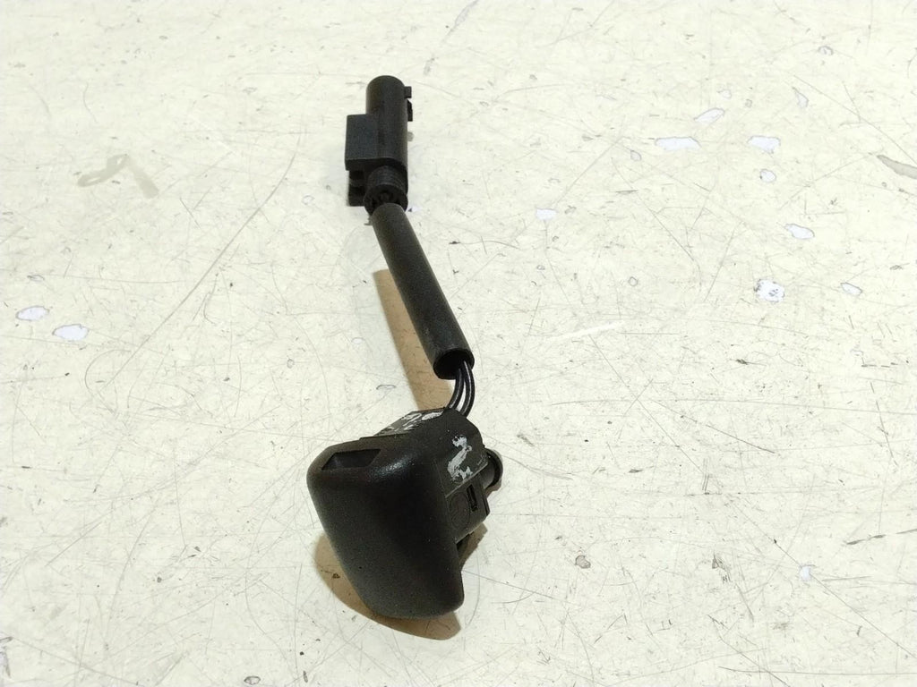 BMW E39 5 SERIES HEATED WINDSCREEN WASHER JET #7132969