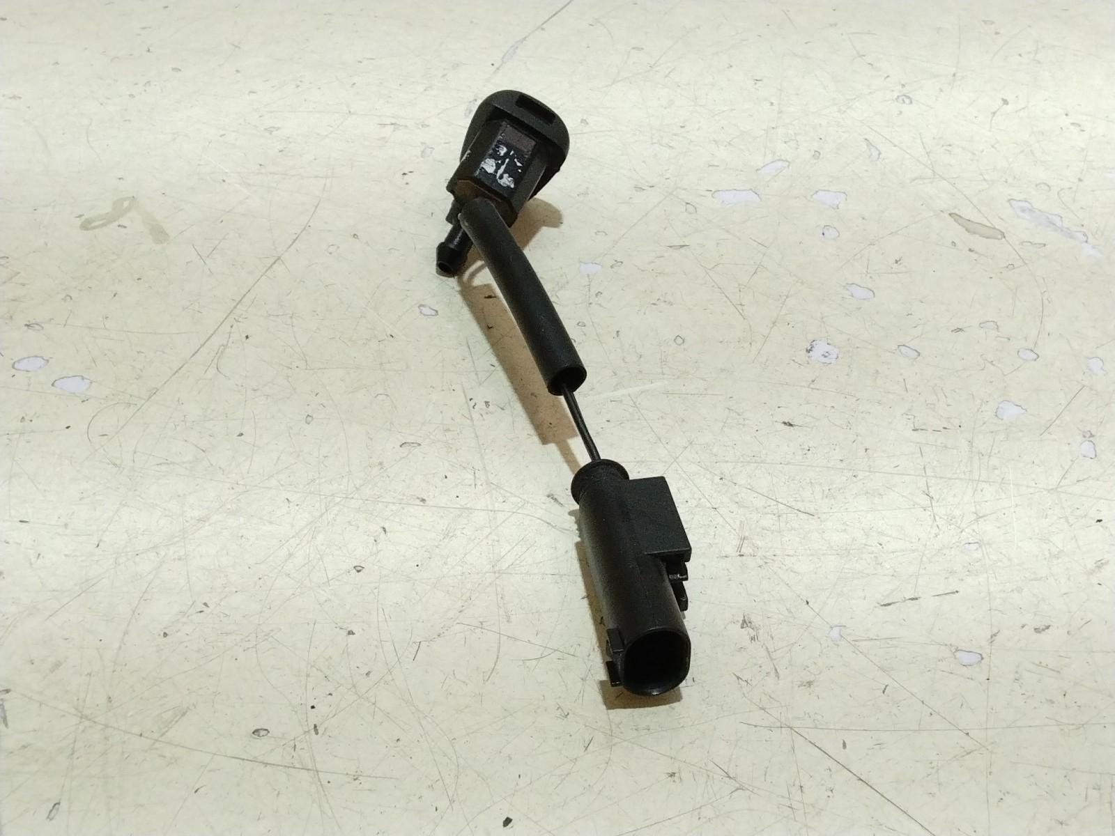 BMW E39 5 SERIES HEATED WINDSCREEN WASHER JET #7132969