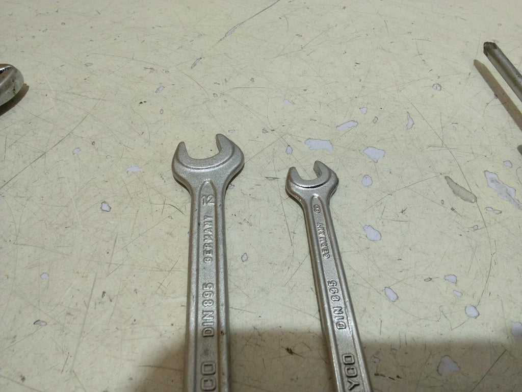 BMW E39 5 SERIES SET OF FIVE BMW/HEYCO TOOLS - RD DESC