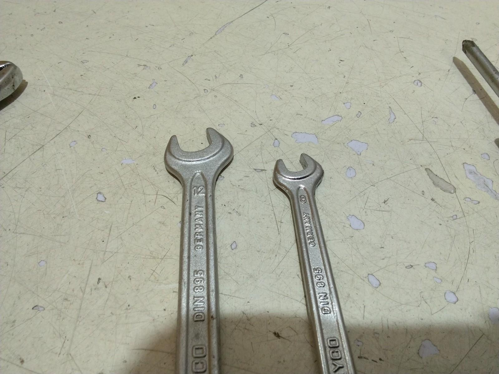 BMW E39 5 SERIES SET OF FIVE BMW/HEYCO TOOLS - RD DESC