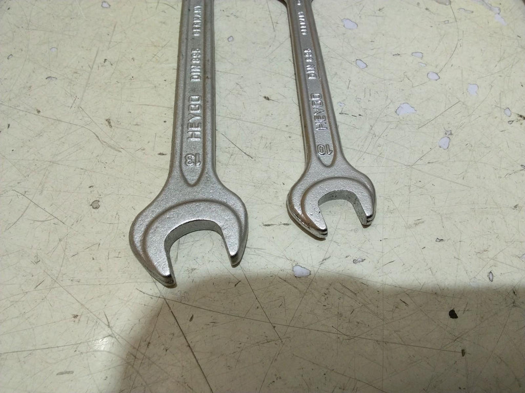 BMW E39 5 SERIES SET OF FIVE BMW/HEYCO TOOLS - RD DESC
