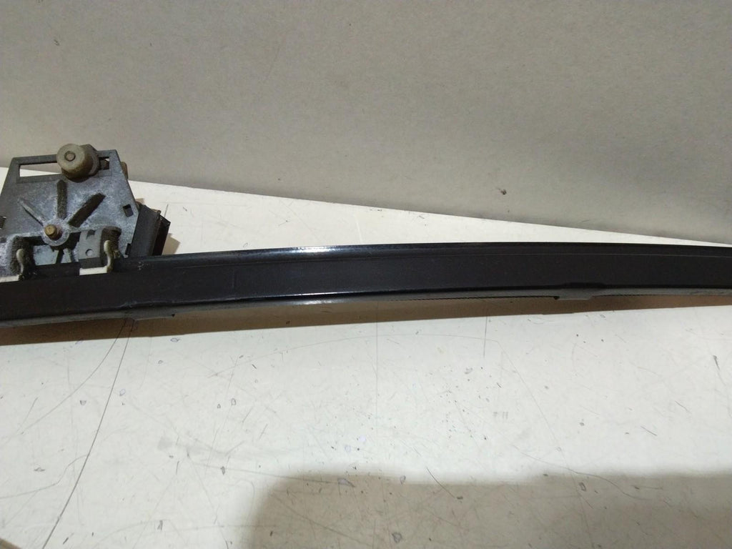 BMW E39 5 SERIES DRIVERS (O/S) FRONT WINDOW REGULATOR AND MOTOR 8252392.