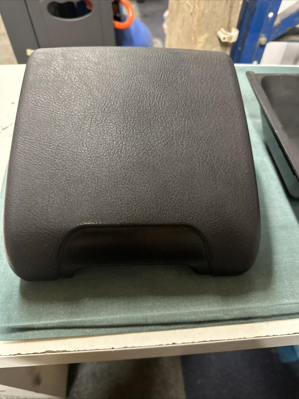 BMW E39 5 Series Black Sliding Arm-rest with Tray #7140677 #806219
