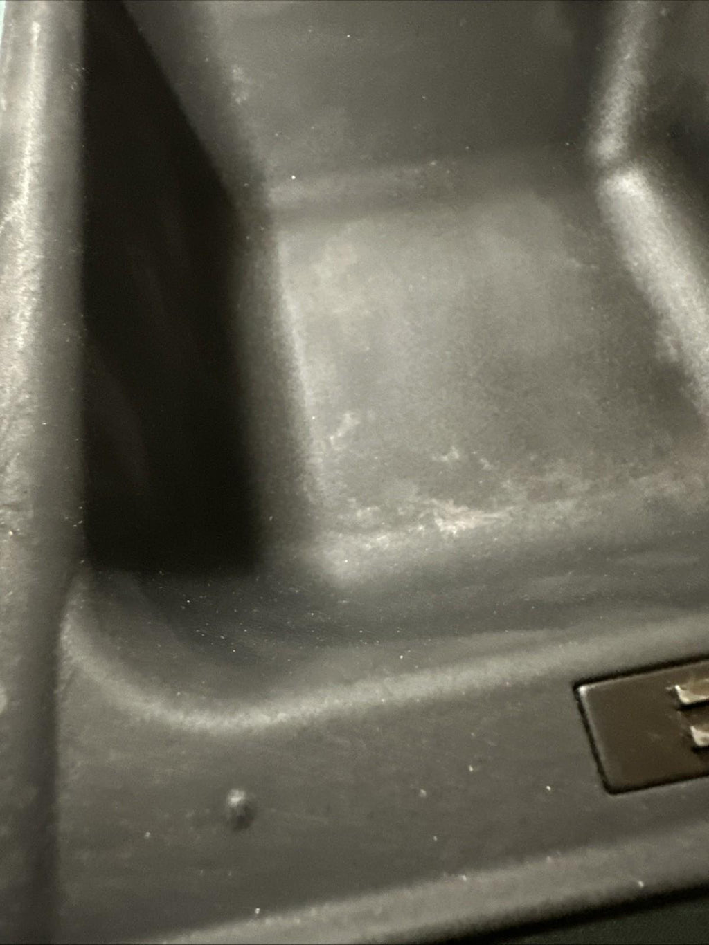 BMW E39 5 Series Black Sliding Arm-rest with Tray #7140677 #806219