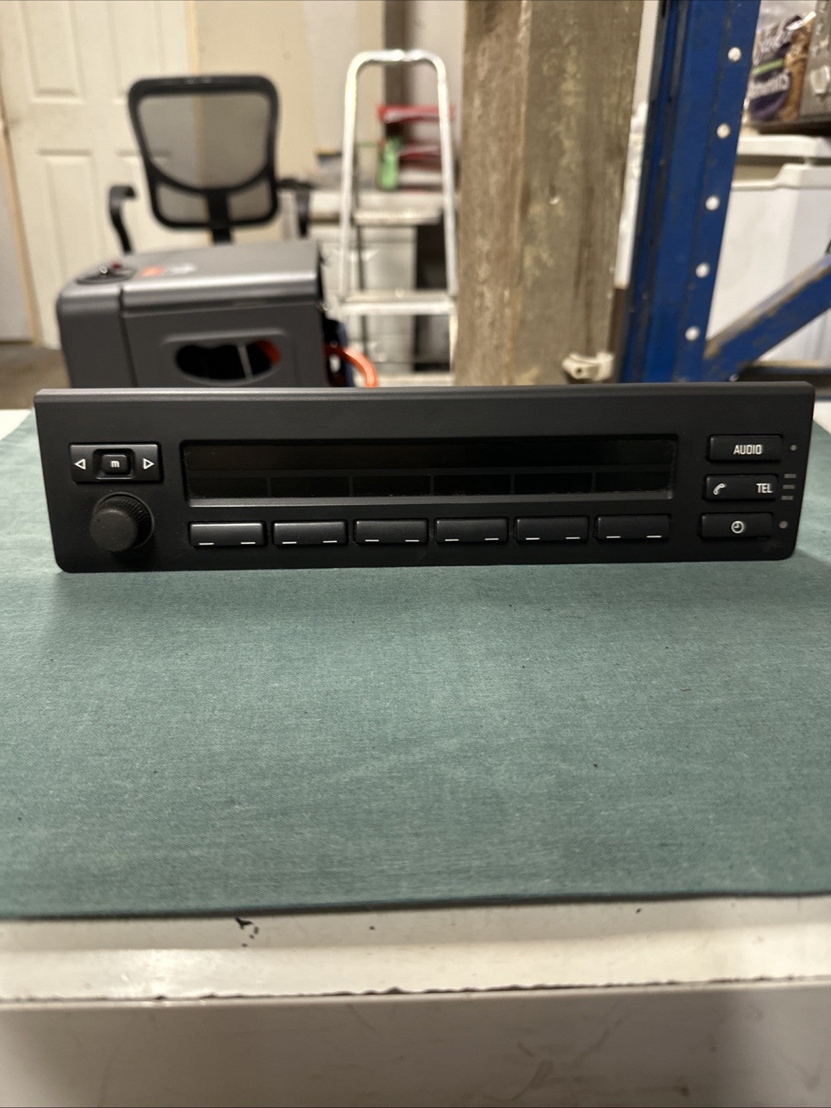 BMW E39 MID LED Display Screen - Bad Pixels #6914588