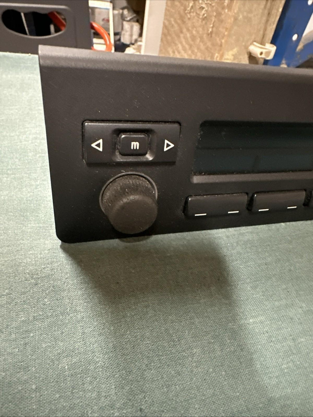 BMW E39 MID LED Display Screen - Bad Pixels #6914588