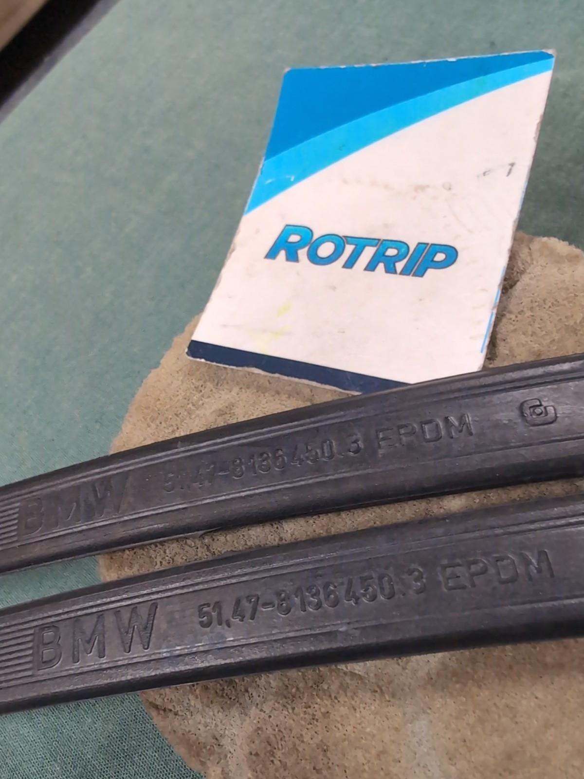 BMW Luggage Straps (Pair) E32 E34 E36 E38 E39 E46 E53 E82 E84 E87 #8136450