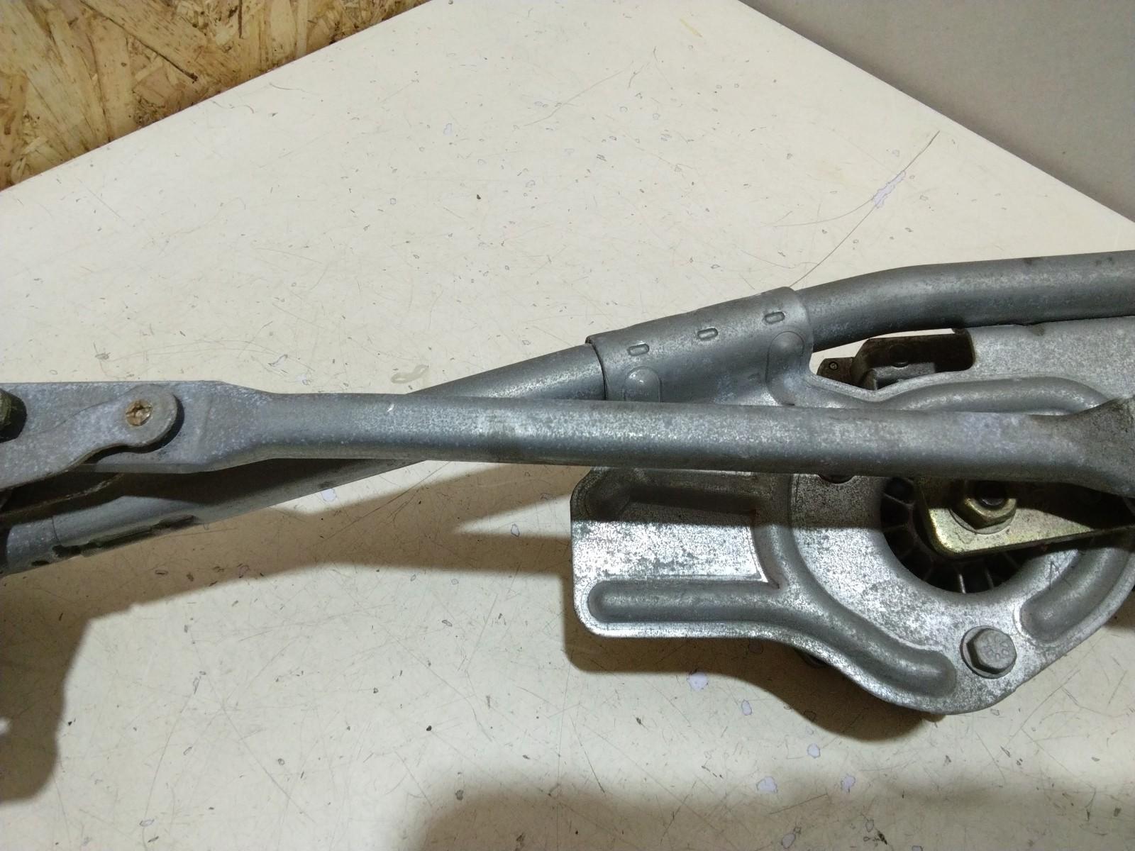 BMW E39 5 SERIES WIPER MOTOR AND LINKAGE #8259247