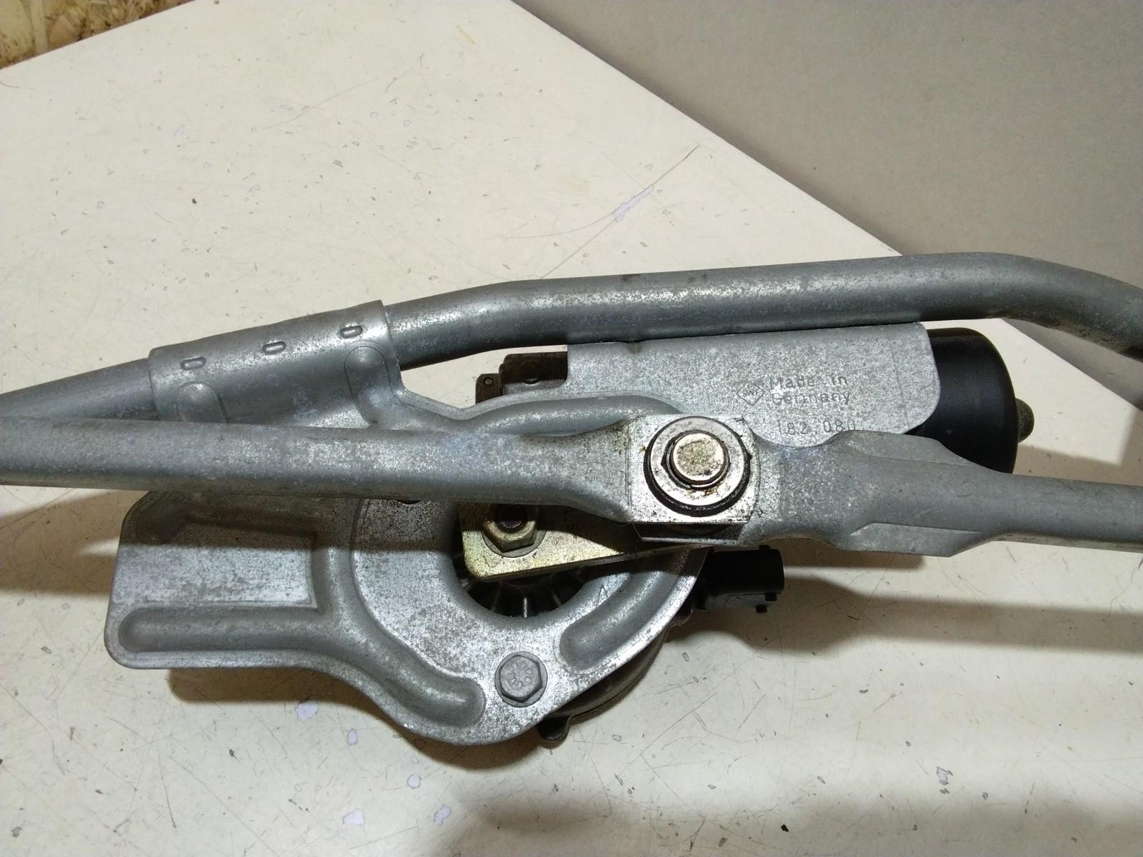 BMW E39 5 SERIES WIPER MOTOR AND LINKAGE #8259247