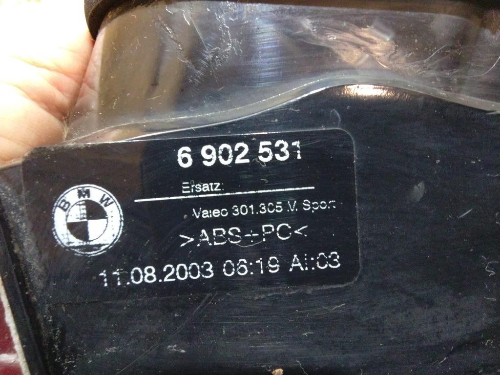 BMW E39 5 SERIES PASSENGER (N/S) REAR OUTER LIGHT CLUSTER 6902531