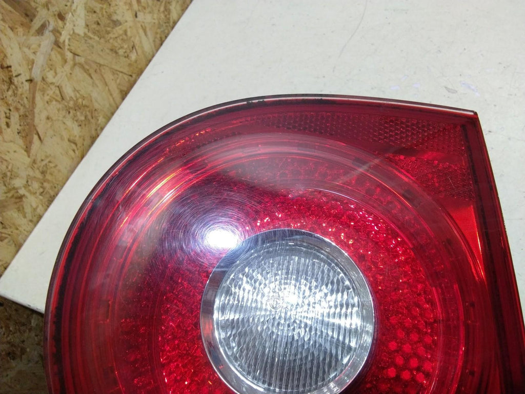 VW GOLF MK5 PAIR (L/R) INNER REAR LIGHT CLUSTERS 1K6 945 093F/094F