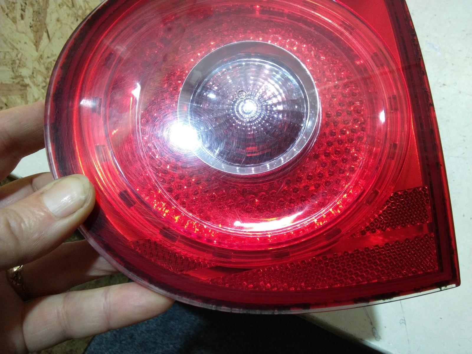 VW GOLF MK5 PAIR (L/R) INNER REAR LIGHT CLUSTERS 1K6 945 093F/094F