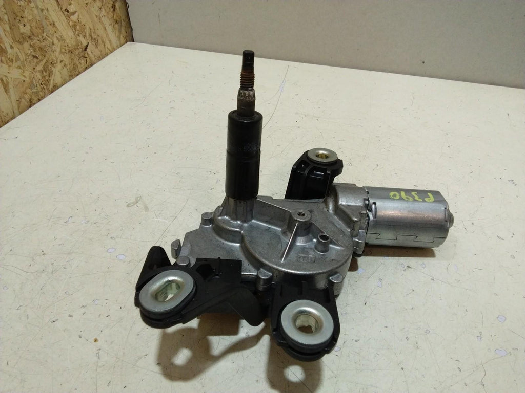 VW GOLF 1.4 REAR WIPER MOTOR #0390201800