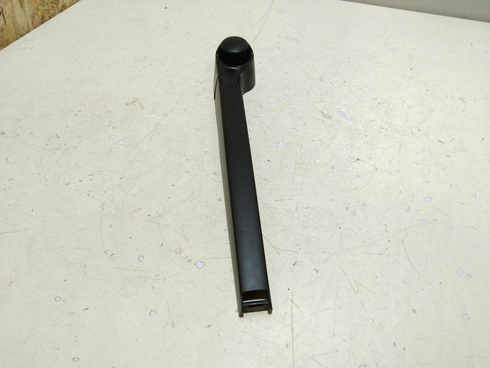 VW GOLF 1.4L REAR WIPER ARMS TRIM 606955707B.