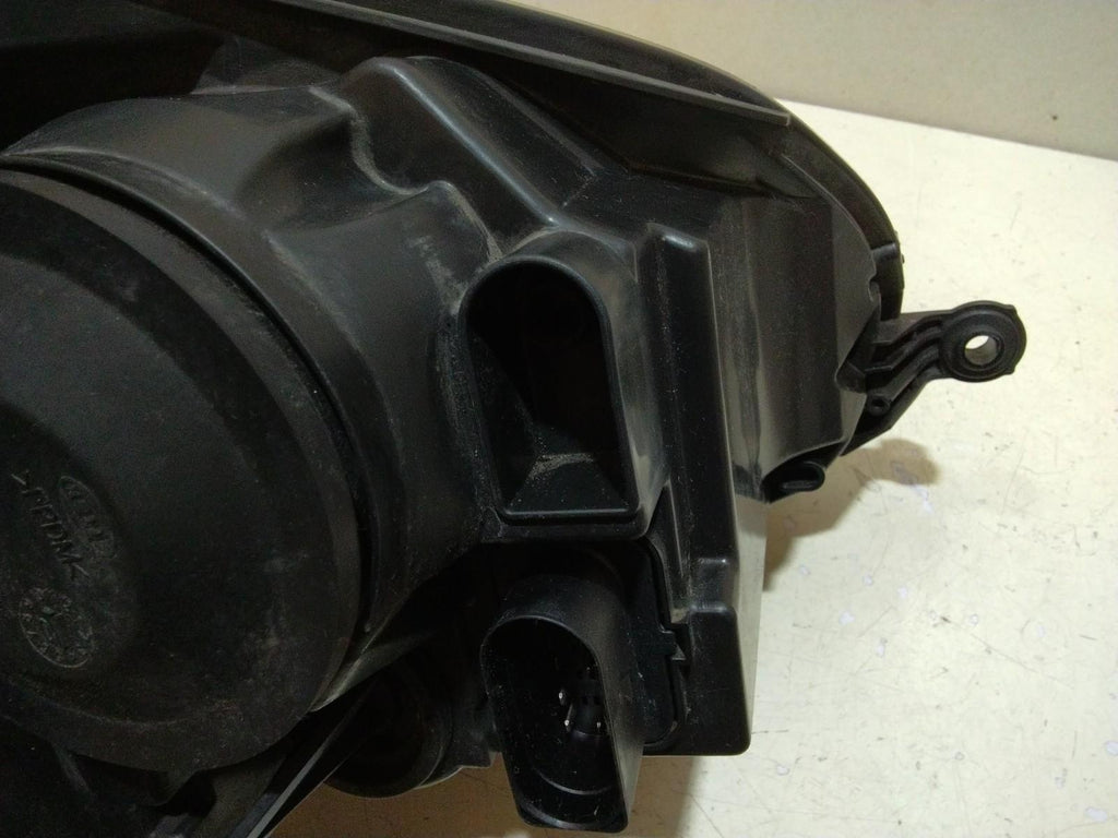 MK5 VW GOLF 1.4 PASSENGER (N/S) HALOGEN HEADLIGHT #1K6941005Q